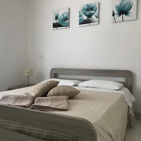 Club Two Bed 41f * Пиццо