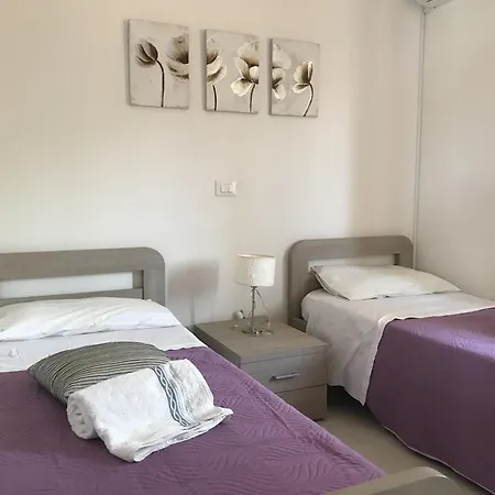 Apartment Club Two Bed 41f *